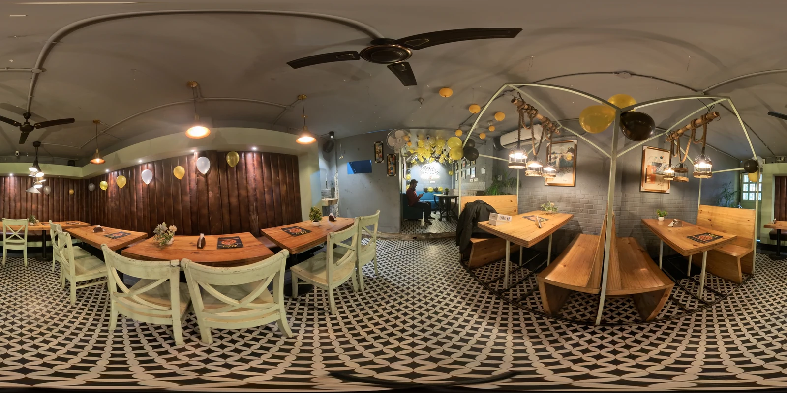 Niku's Cafe & Restro — Satya Niketan